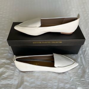 Lulu’s Emmy White Pointed Loafers